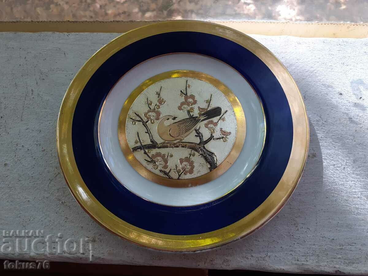 Vintage porcelain collectible plates The Art Of Chokin Japan with price 100.00 BGN | € 51.13 Vintage porcelain collectible plates The Art Of Chokin Japan with price 100.00 BGN | € 51.13