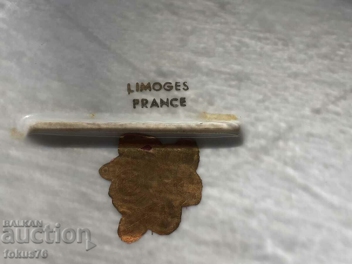 Delivery of Old porcelain collector's plate LIMOGES FRANCE