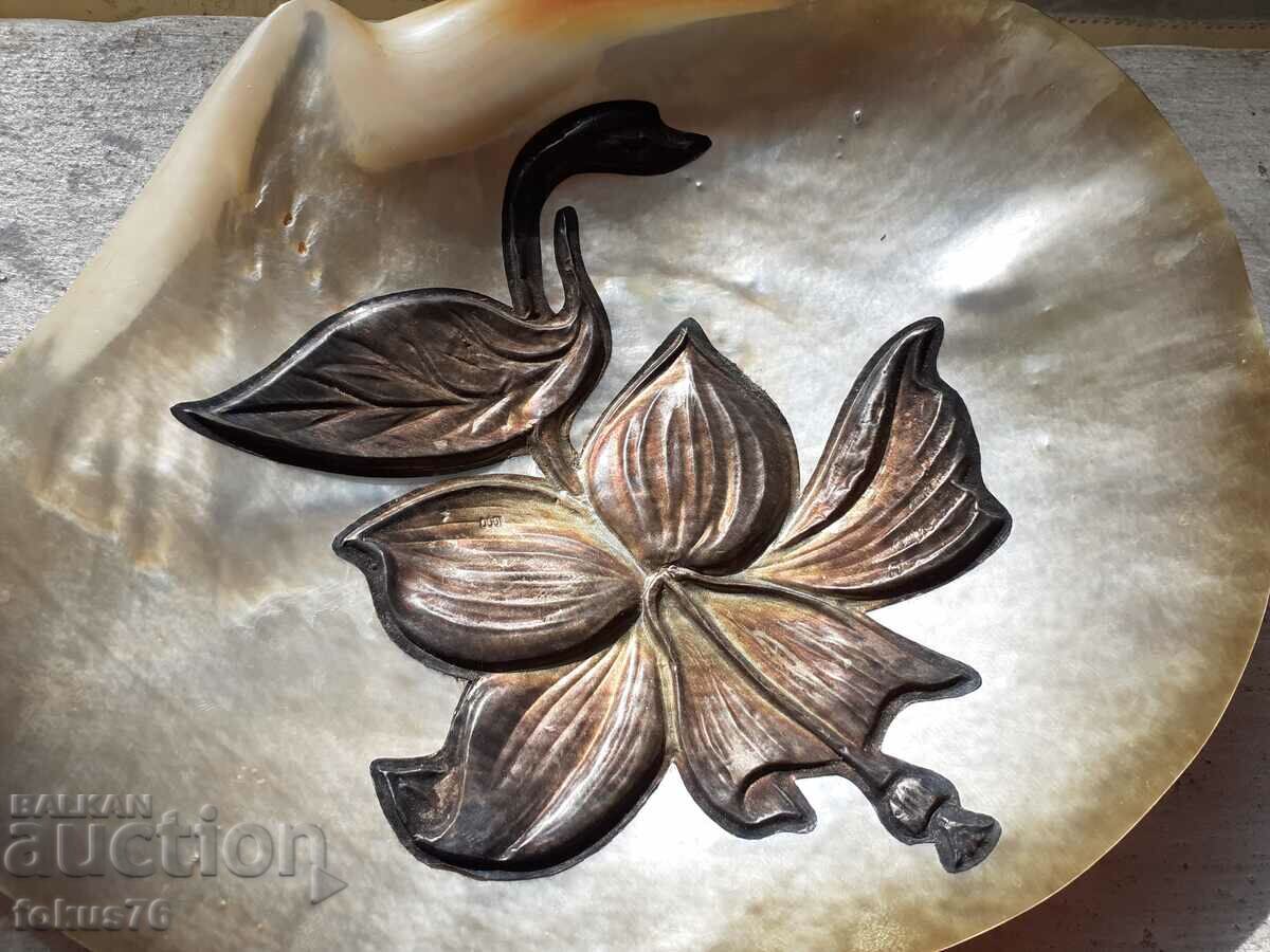 Auction Large mother-of-pearl shell with silver appliqué Auction Large mother-of-pearl shell with silver appliqué