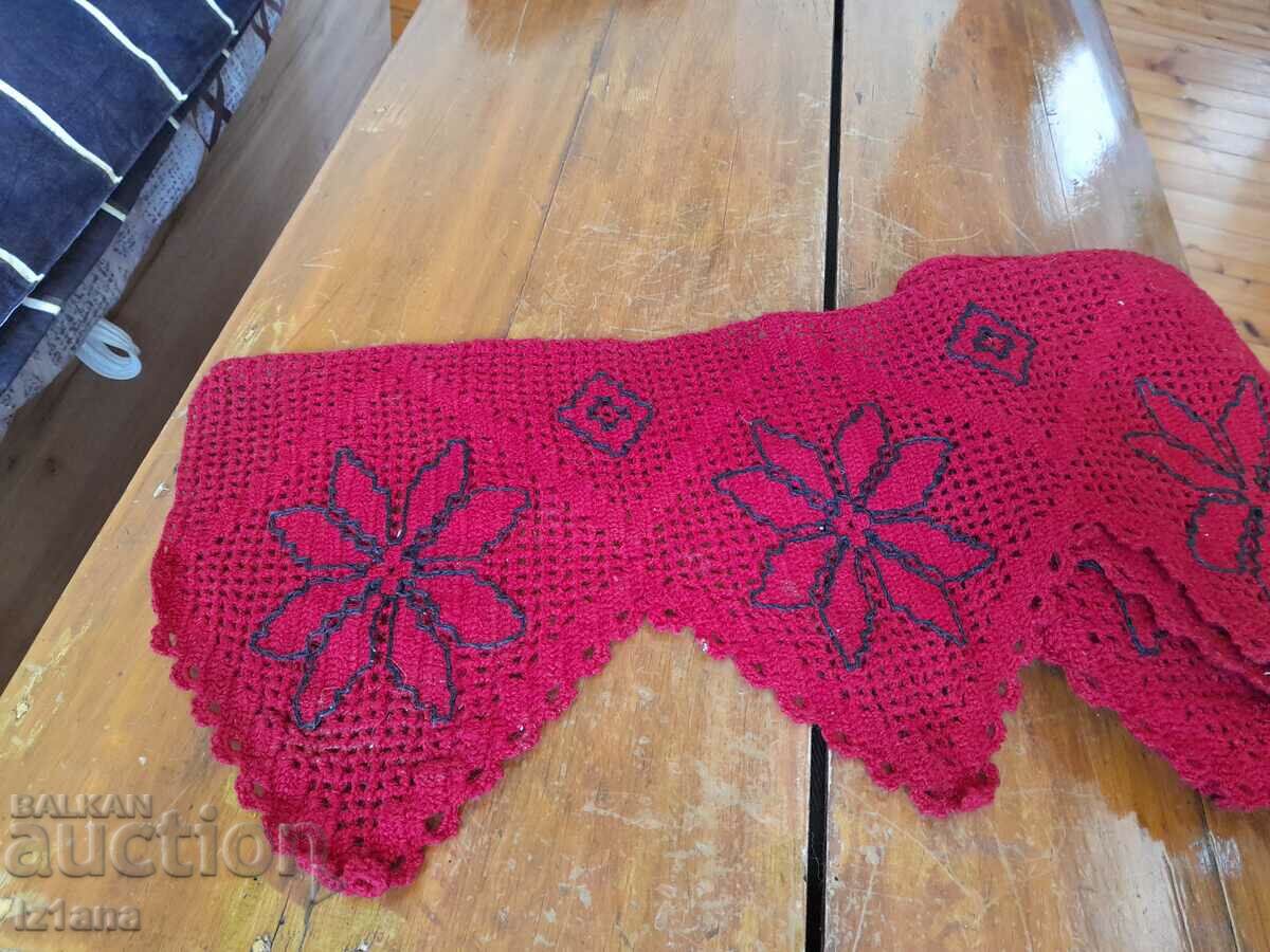 Old lace with price 30.00 BGN | € 15.34 Old lace with price 30.00 BGN | € 15.34