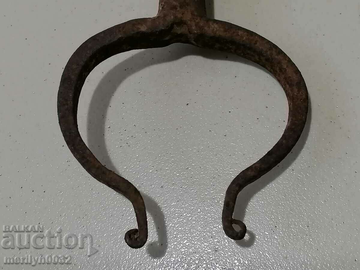 Delivery of Hand-forged wedge from ox yoke, wrought iron, ok Delivery of Hand-forged wedge from ox yoke, wrought iron, ok