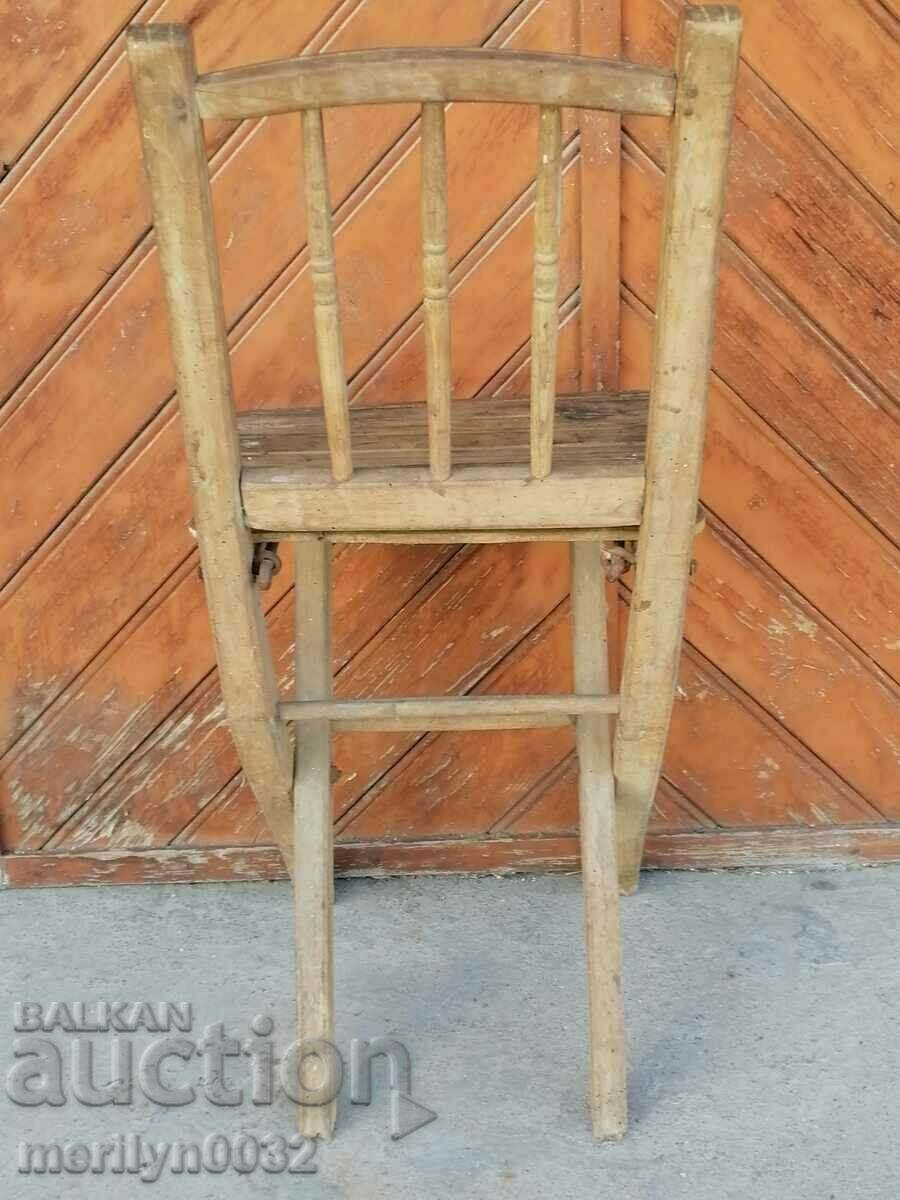 Παράδοση Παλιά καρέκλα 130 ετών, ξύλινη, πρωτόγονη Παράδοση Παλιά καρέκλα 130 ετών, ξύλινη, πρωτόγονη