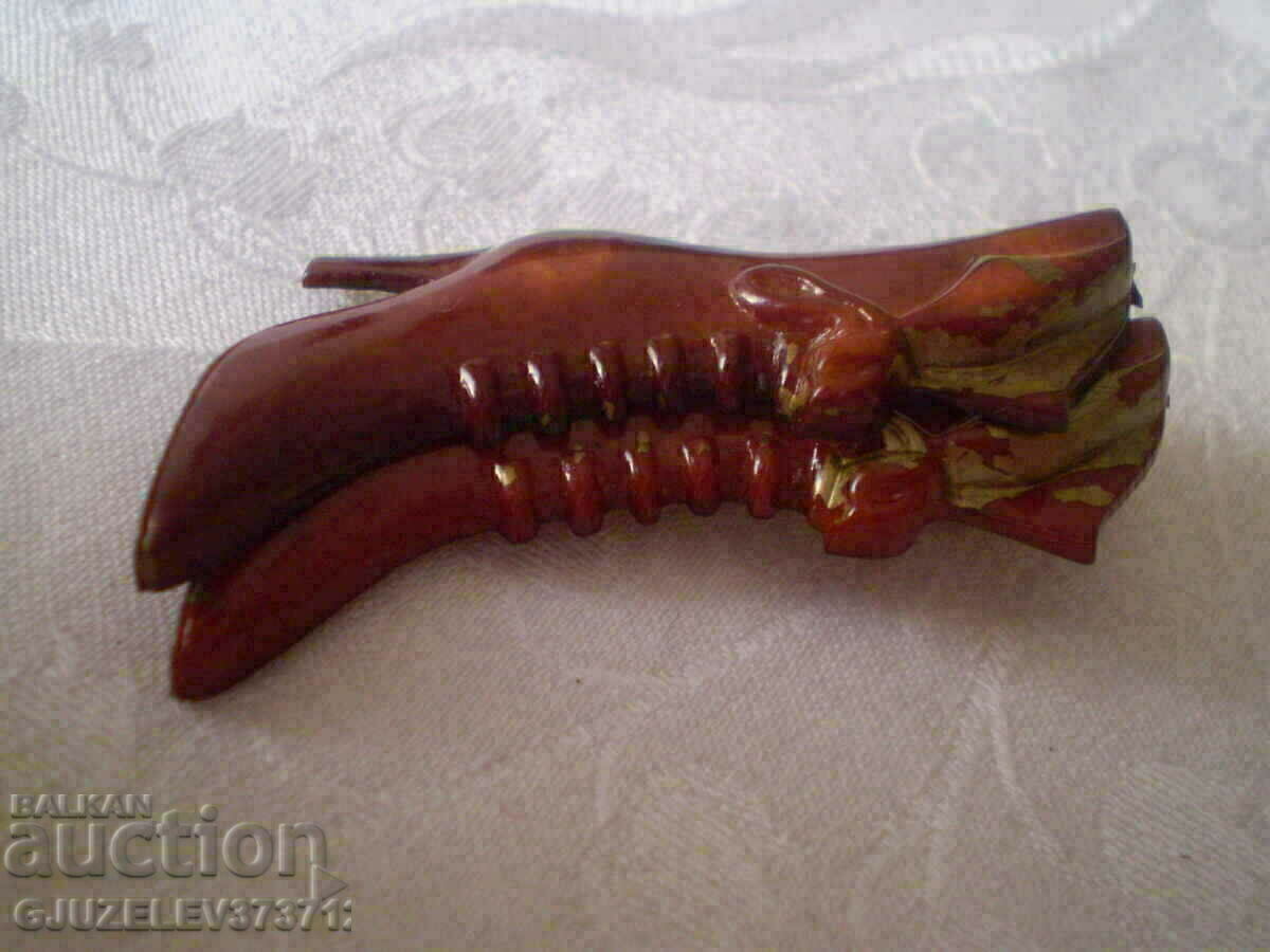 Доставка на СТАРА БРОШКА РЕТРО СТИЛ БАКЕЛИТ Доставка на СТАРА БРОШКА РЕТРО СТИЛ БАКЕЛИТ