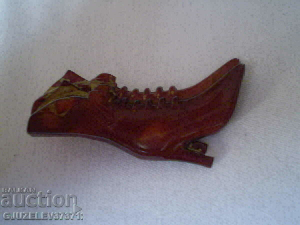 СТАРА БРОШКА РЕТРО СТИЛ БАКЕЛИТ - 6 СТАРА БРОШКА РЕТРО СТИЛ БАКЕЛИТ - 6