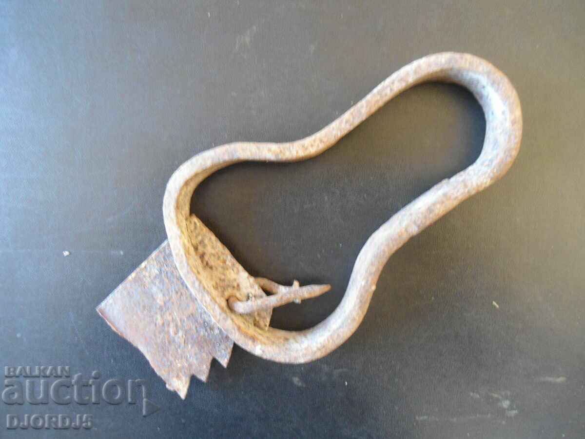 Old wrought iron with price 2.00 BGN | € 1.02 Old wrought iron with price 2.00 BGN | € 1.02