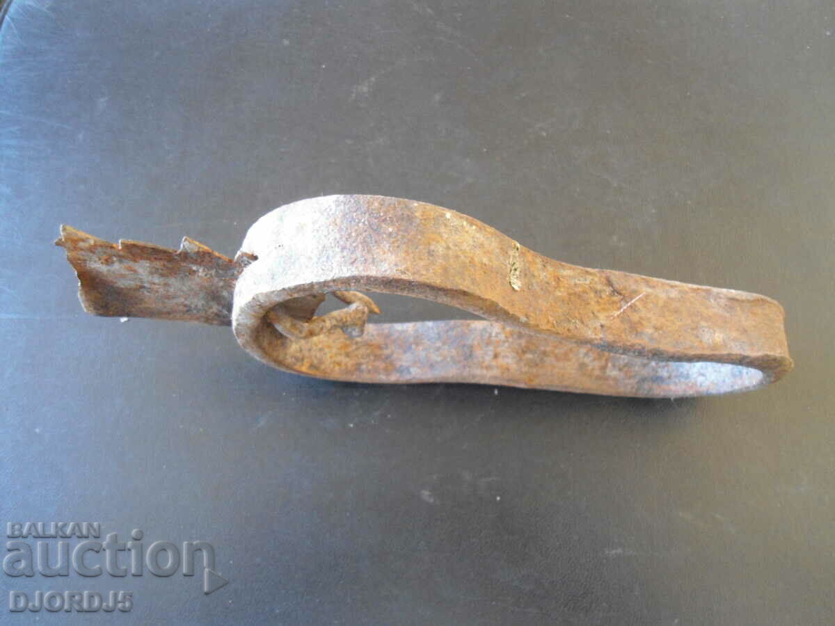 Auction Old wrought iron Auction Old wrought iron