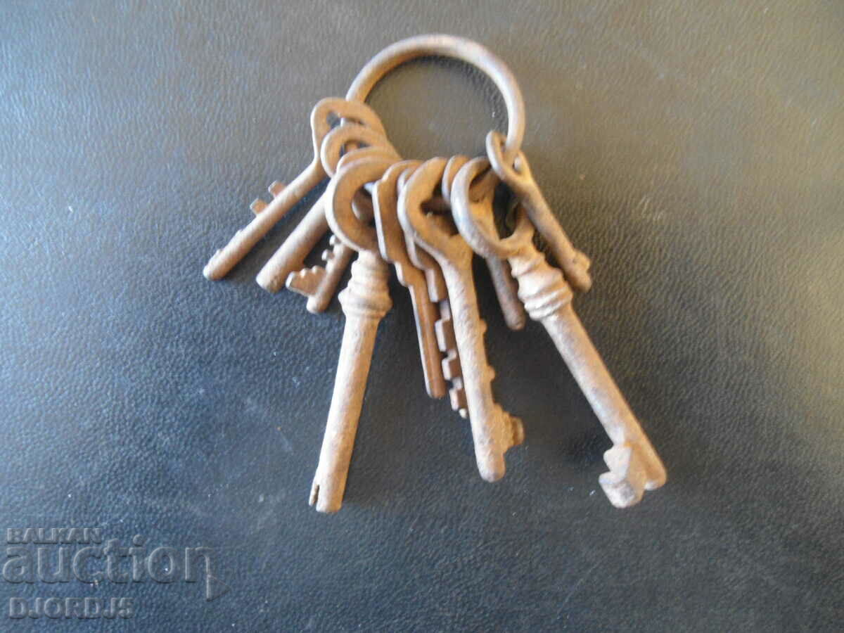 Livrarea Lot chei antice, 10 piese Livrarea Lot chei antice, 10 piese