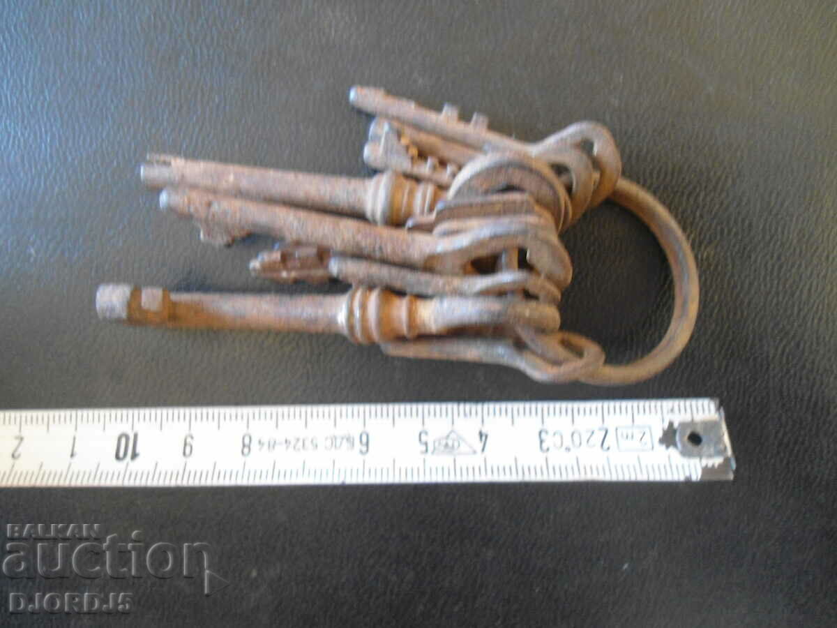 Lot chei antice, 10 piese - 5 Lot chei antice, 10 piese - 5