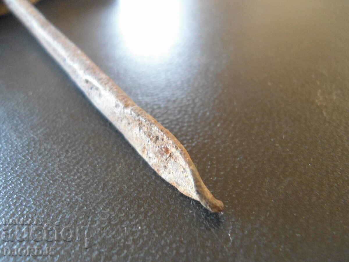 Auction Old drill, chipping Auction Old drill, chipping