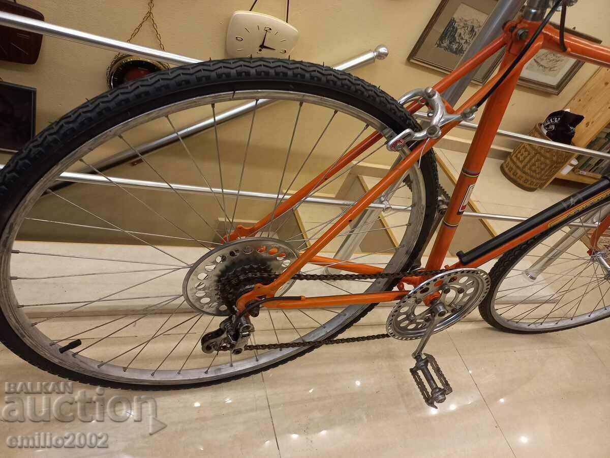 Auction  Collector runner Sputnik KhVZ USSR