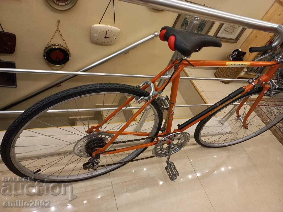 Delivery of Collector runner Sputnik KhVZ USSR