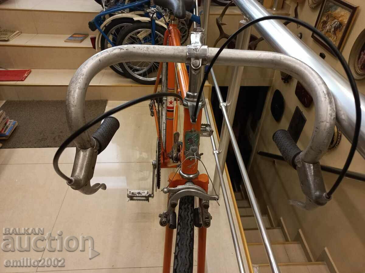 Collector runner Sputnik KhVZ USSR - 6