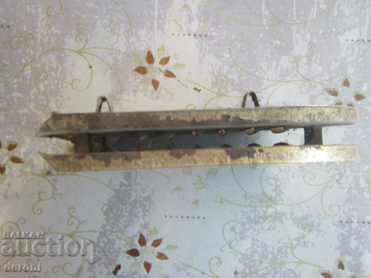 Delivery of Iron stand Delivery of Iron stand