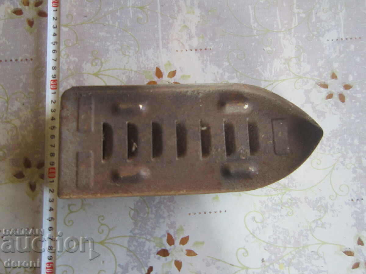 Iron stand - 6 Iron stand - 6