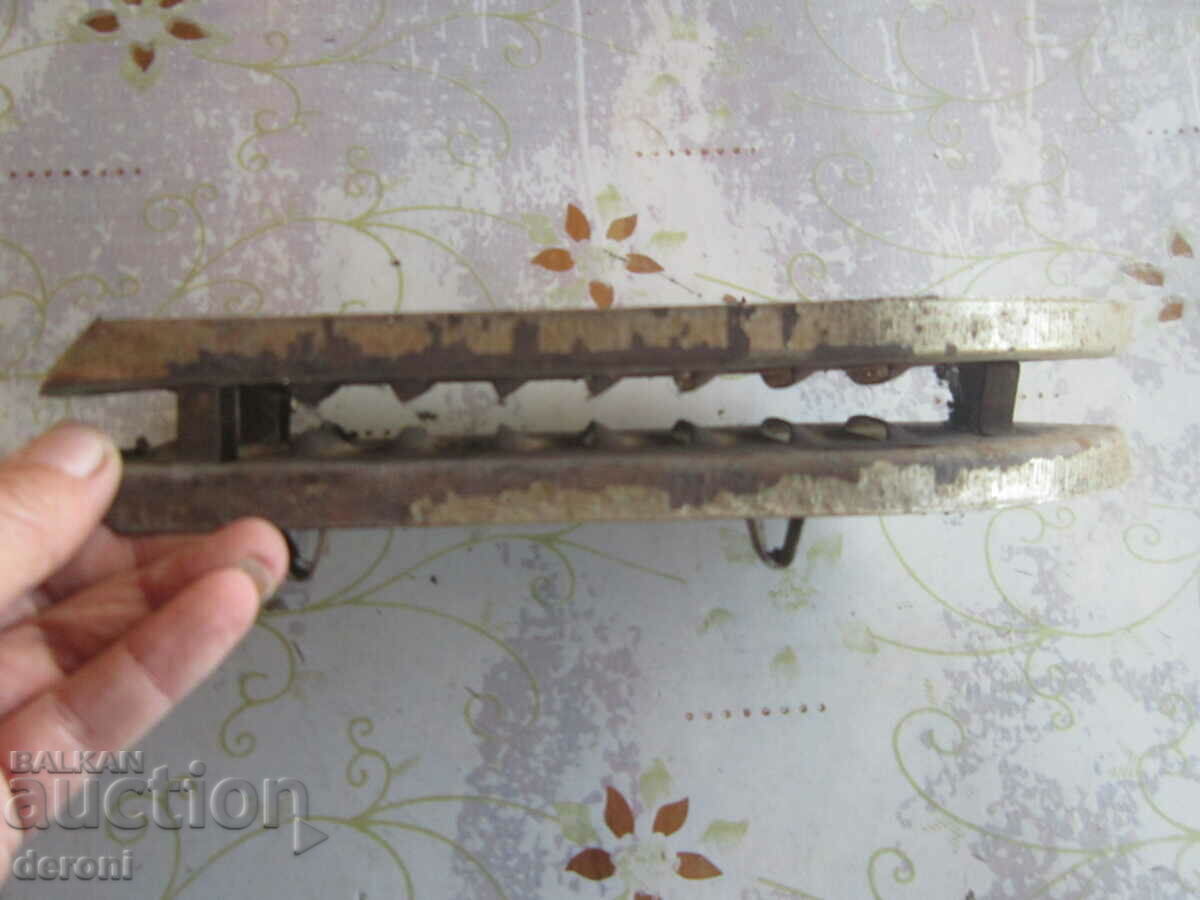 Iron stand - 7 Iron stand - 7