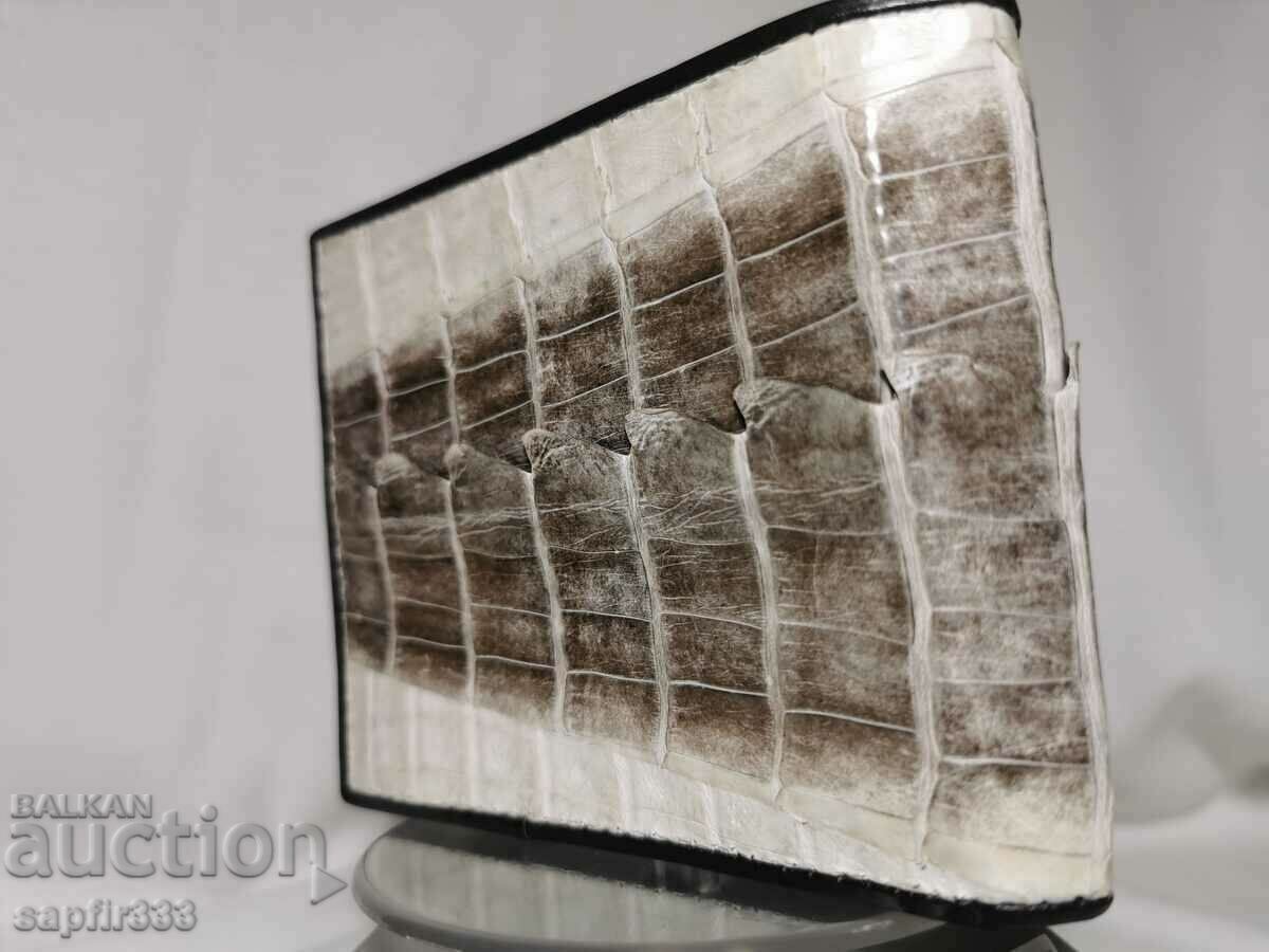 Auction LUXURY NATURAL CROCODILE LEATHER WALLET Auction LUXURY NATURAL CROCODILE LEATHER WALLET