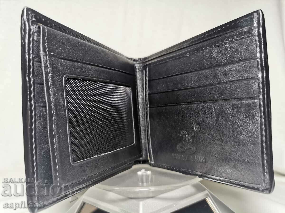 Auction LUXURY GENUINE PYTHON LEATHER WALLET Auction LUXURY GENUINE PYTHON LEATHER WALLET