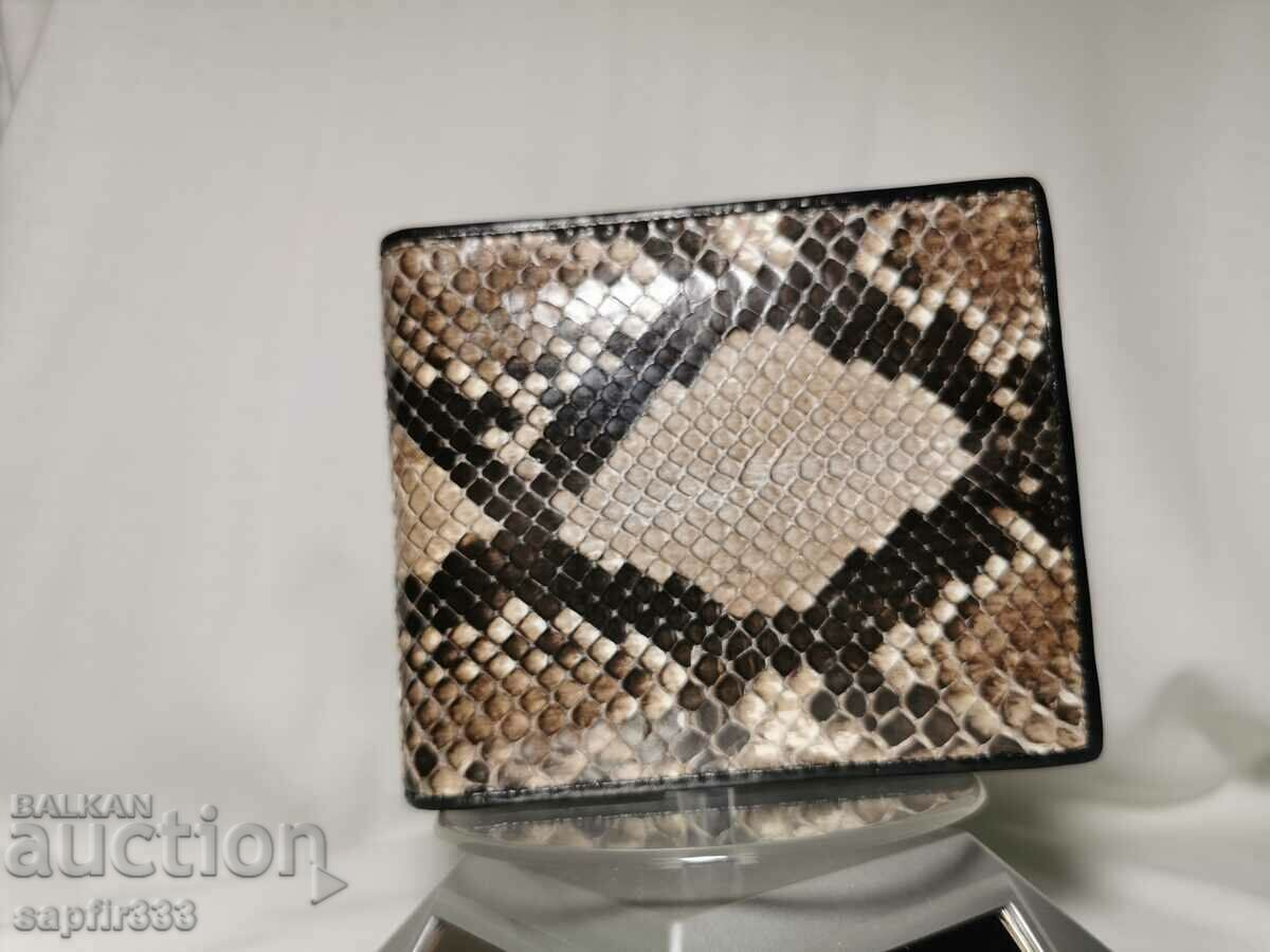 Delivery of LUXURY GENUINE PYTHON LEATHER WALLET Delivery of LUXURY GENUINE PYTHON LEATHER WALLET