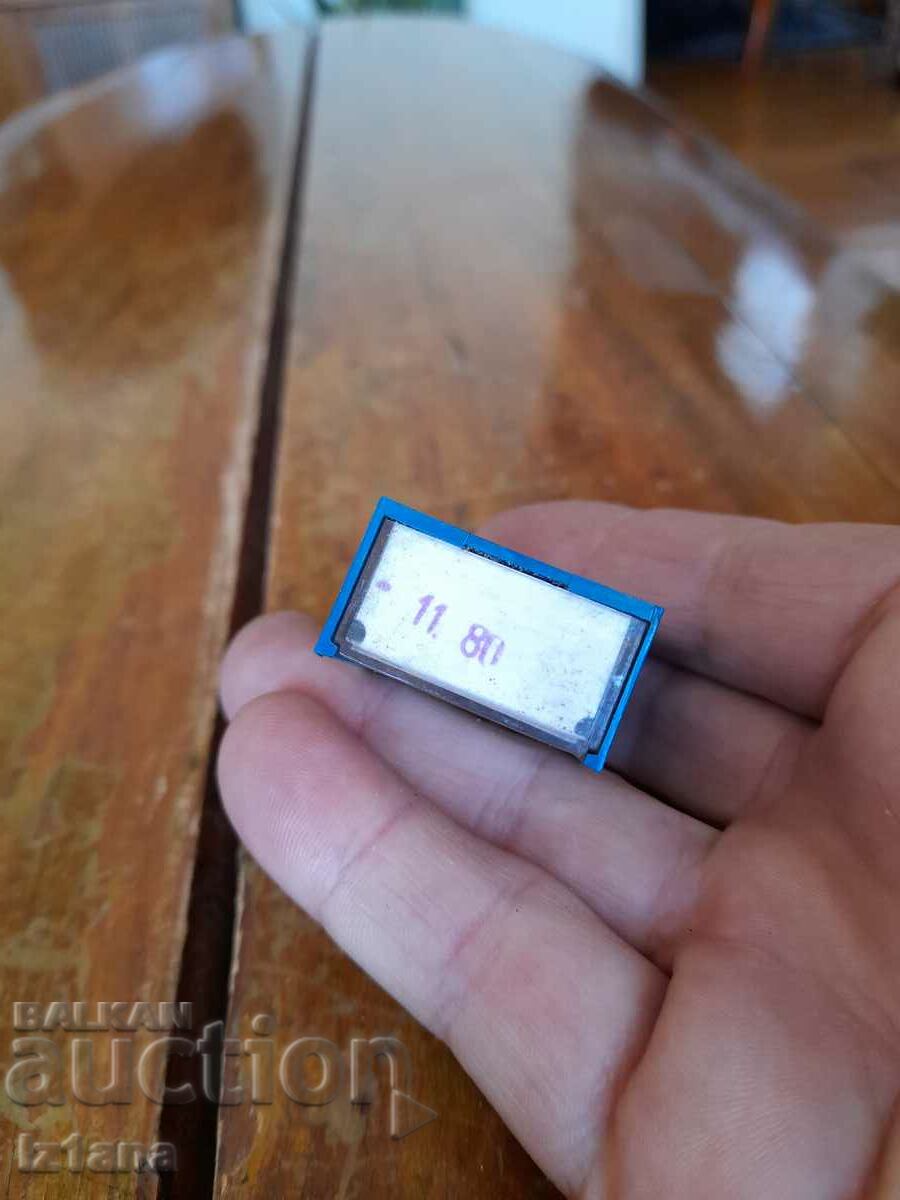 Delivery of Old sewing machine needles Delivery of Old sewing machine needles