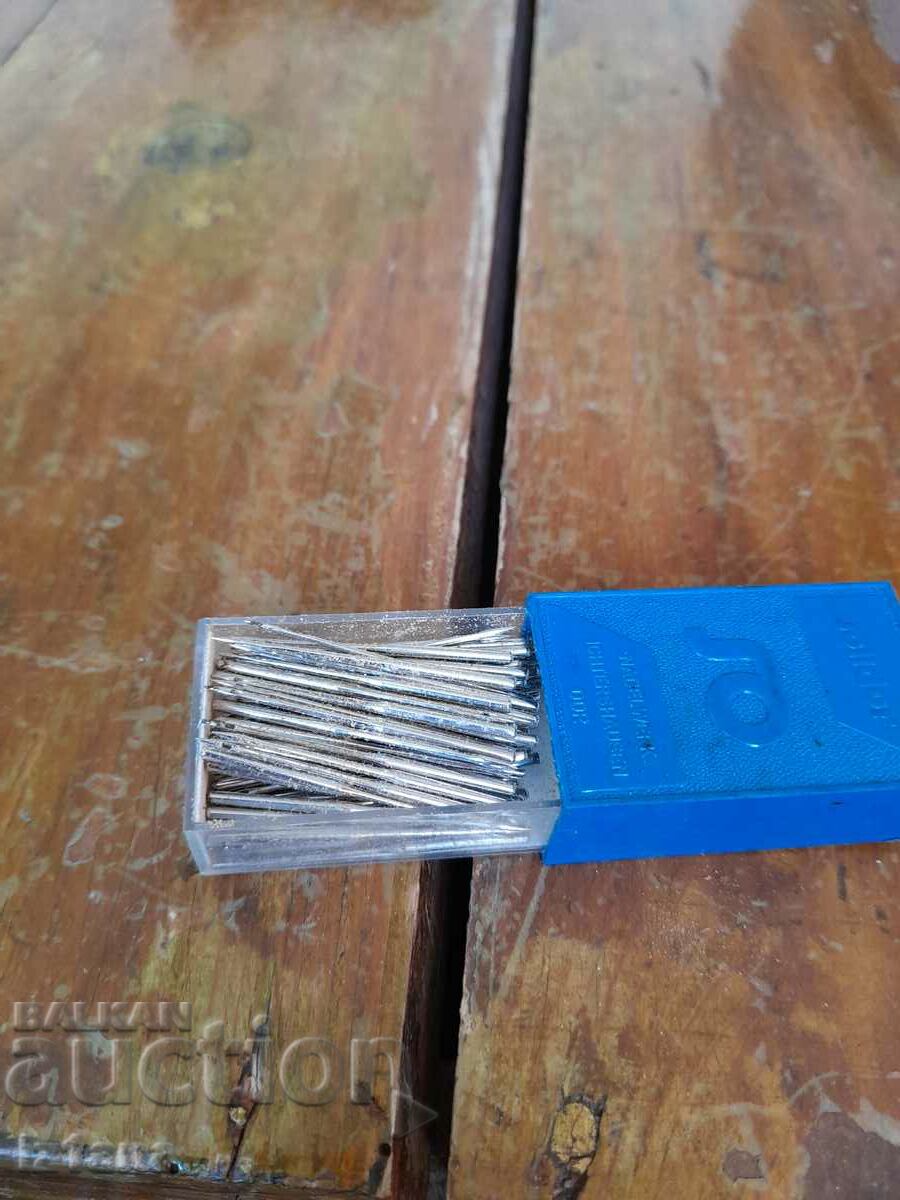 Old sewing machine needles - 5 Old sewing machine needles - 5