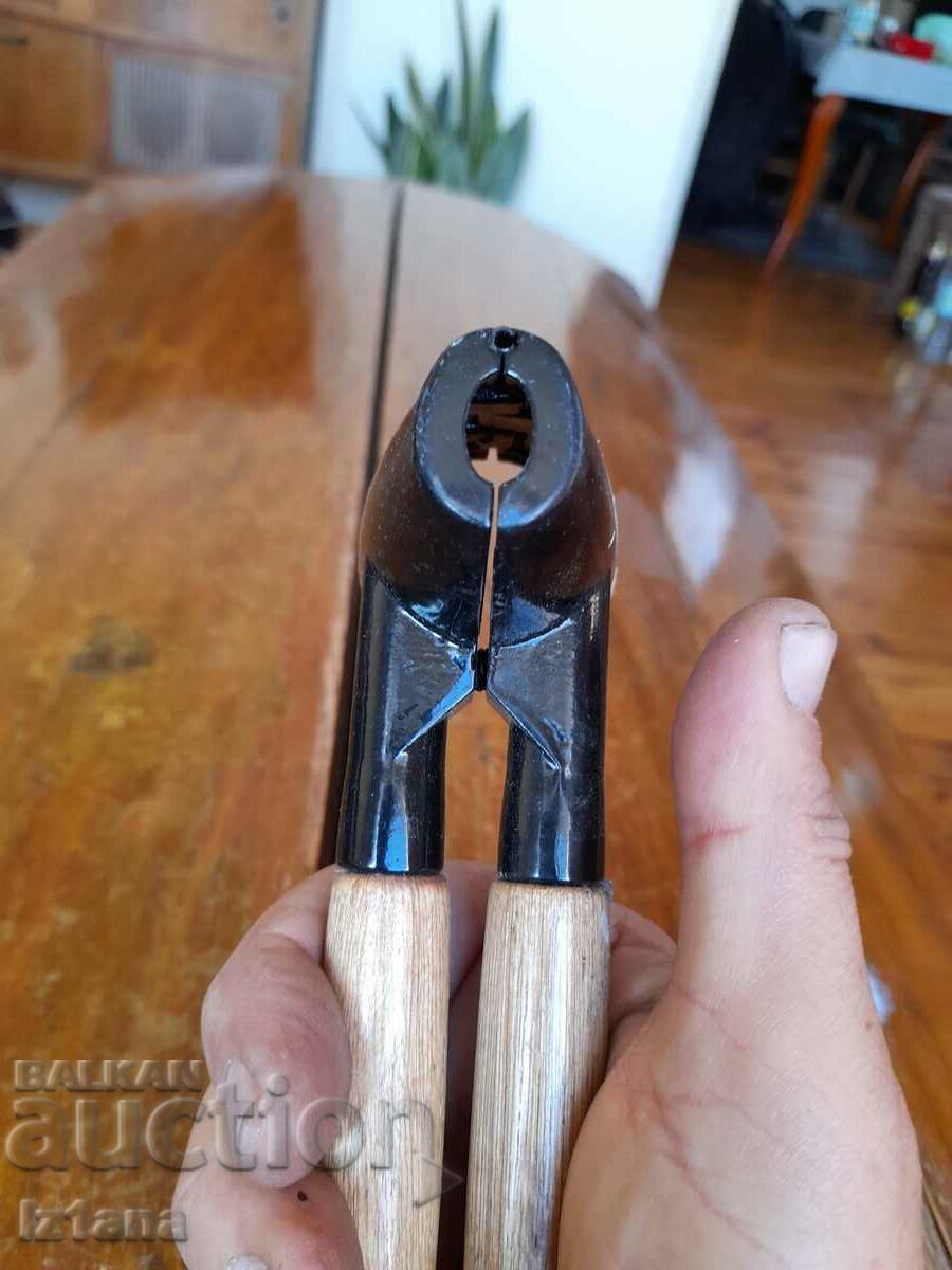 An old shredder - 5 An old shredder - 5