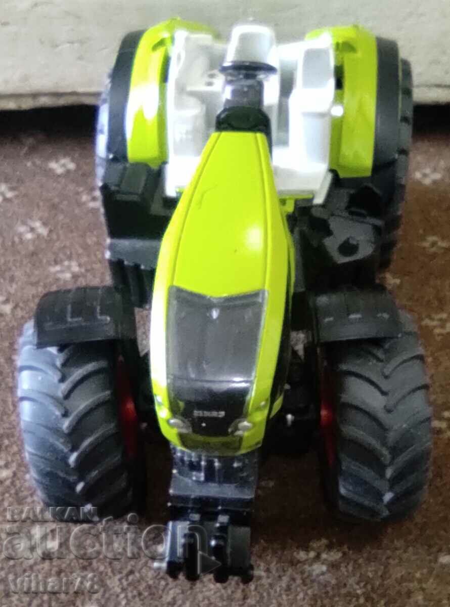 Auction TOY TRACTOR Auction TOY TRACTOR