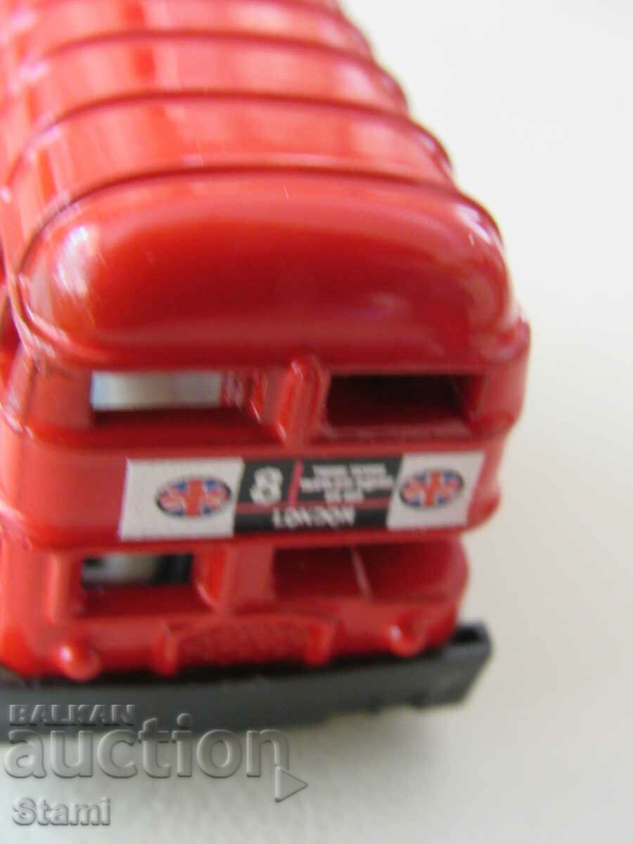 Metal key ring from Great Britain - series - 14 - 6 Metal key ring from Great Britain - series - 14 - 6