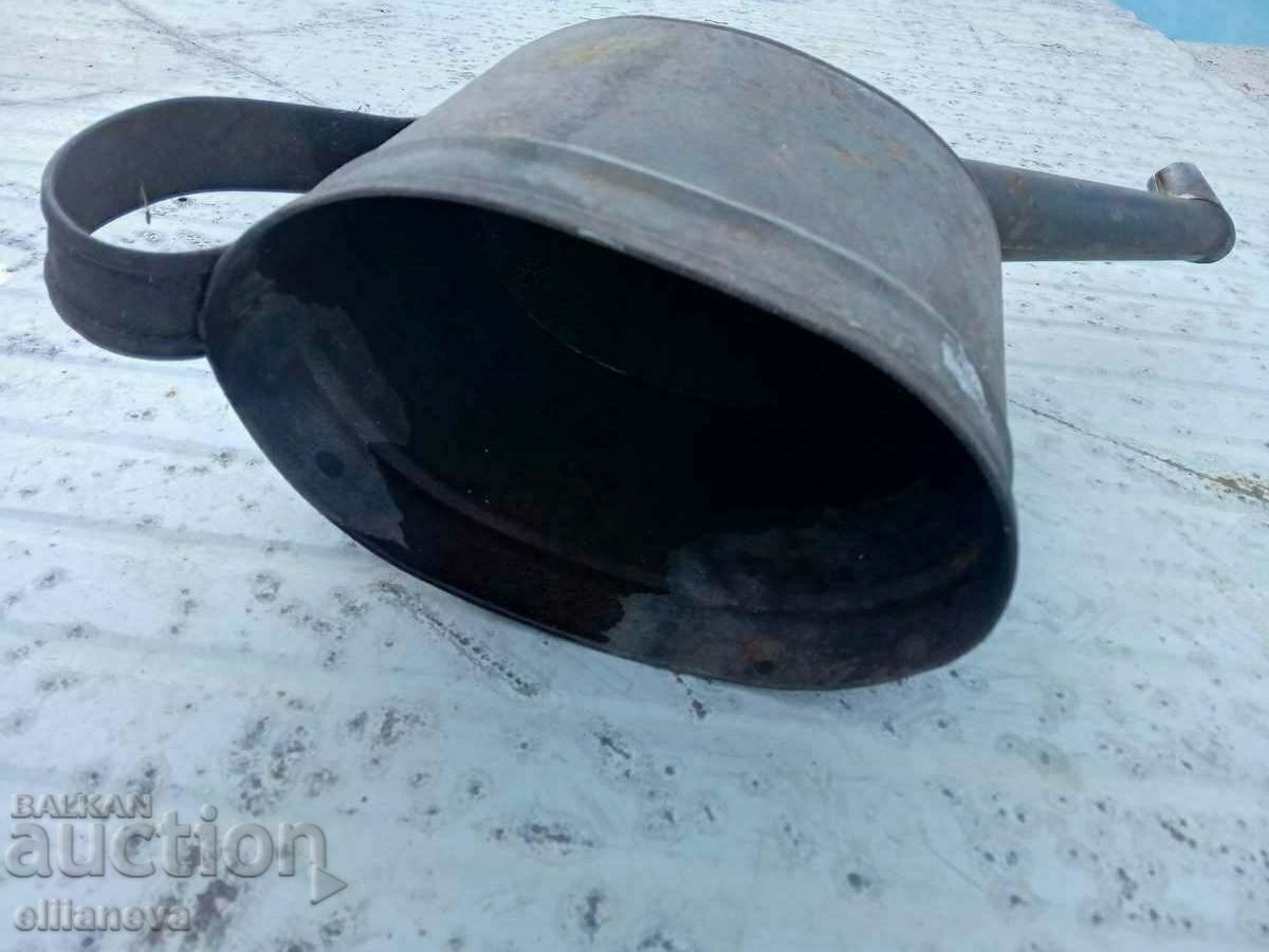 μεταλλική χοάνη με τιμή 15.00 BGN | € 7.67 μεταλλική χοάνη με τιμή 15.00 BGN | € 7.67