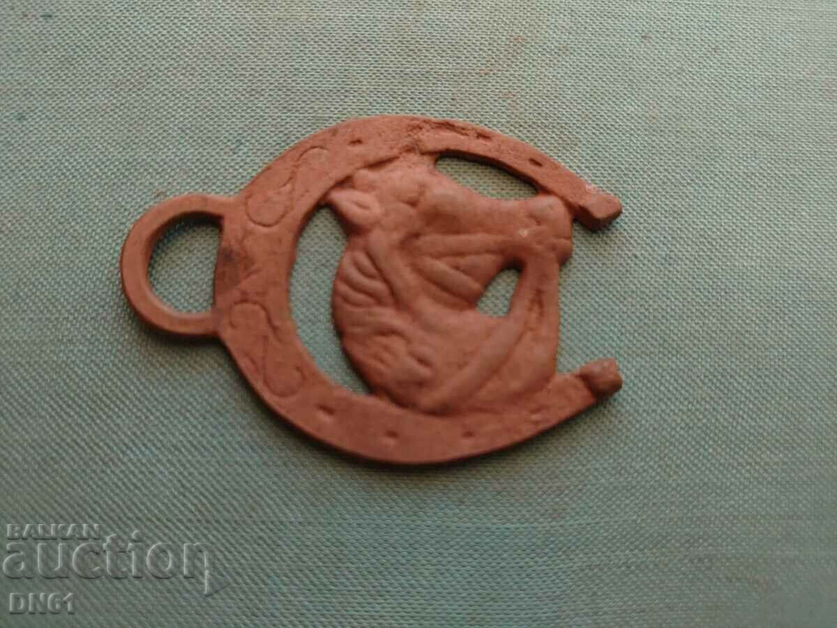 Horse application with price 10.00 BGN | € 5.11 Horse application with price 10.00 BGN | € 5.11