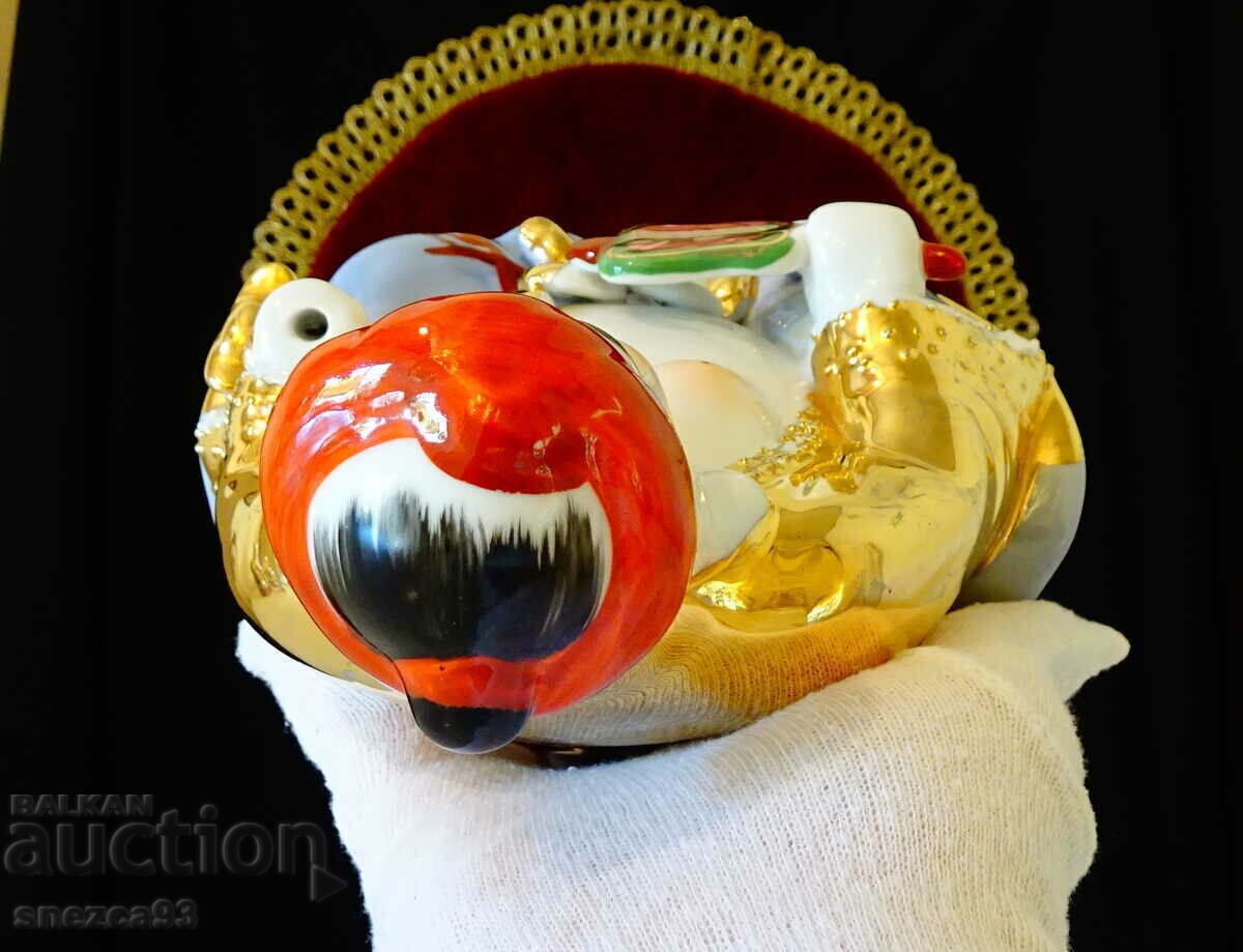 Chinese porcelain Buddha figure, gold, feng shui. - 5 Chinese porcelain Buddha figure, gold, feng shui. - 5