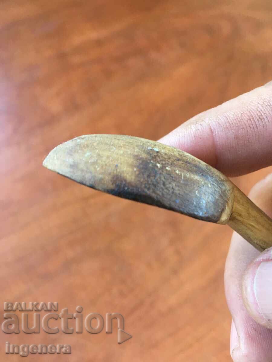 Delivery of ANTIQUE SMALL WOODEN SPOON Delivery of ANTIQUE SMALL WOODEN SPOON