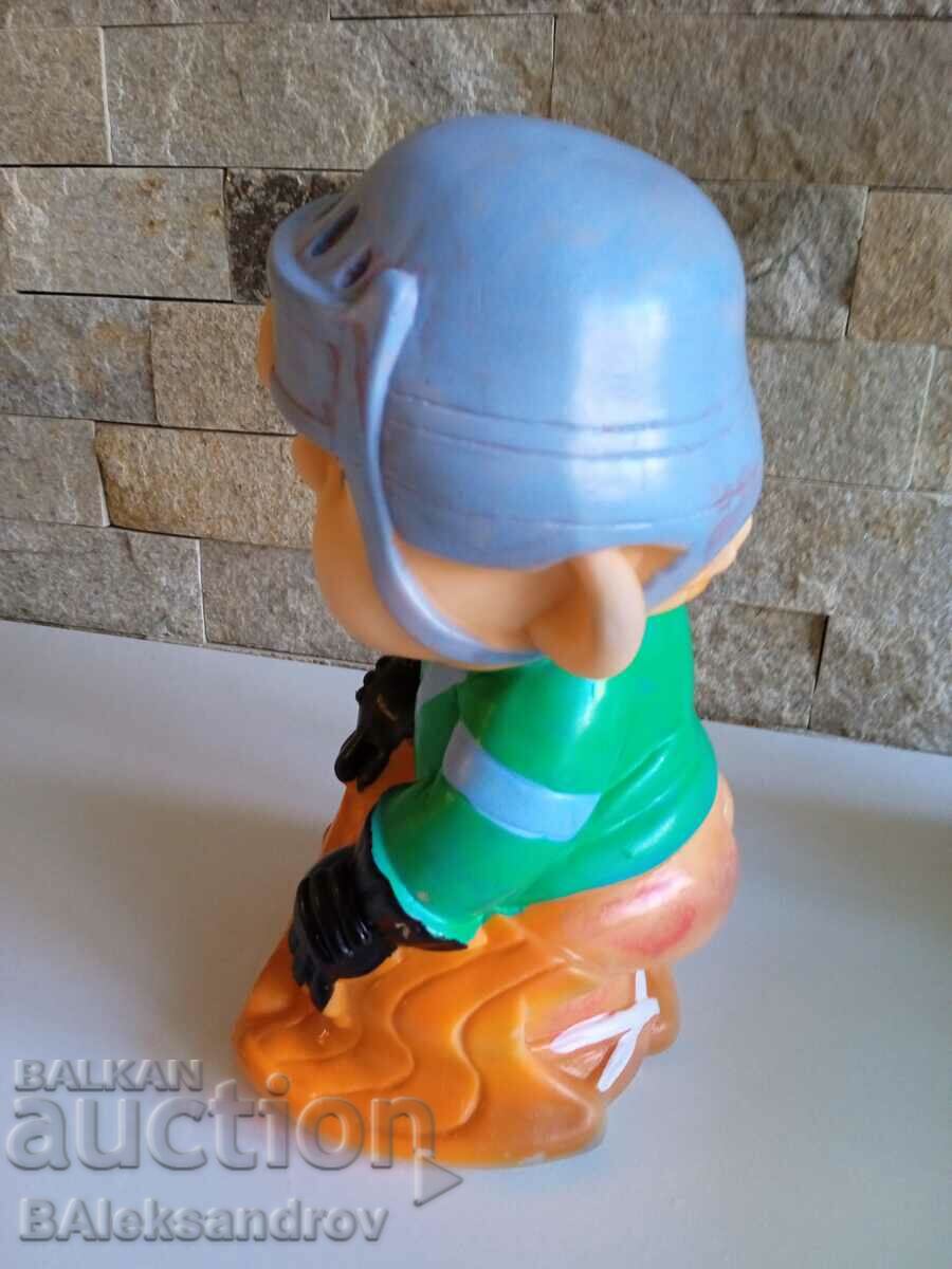 Delivery of Old big rubber toy