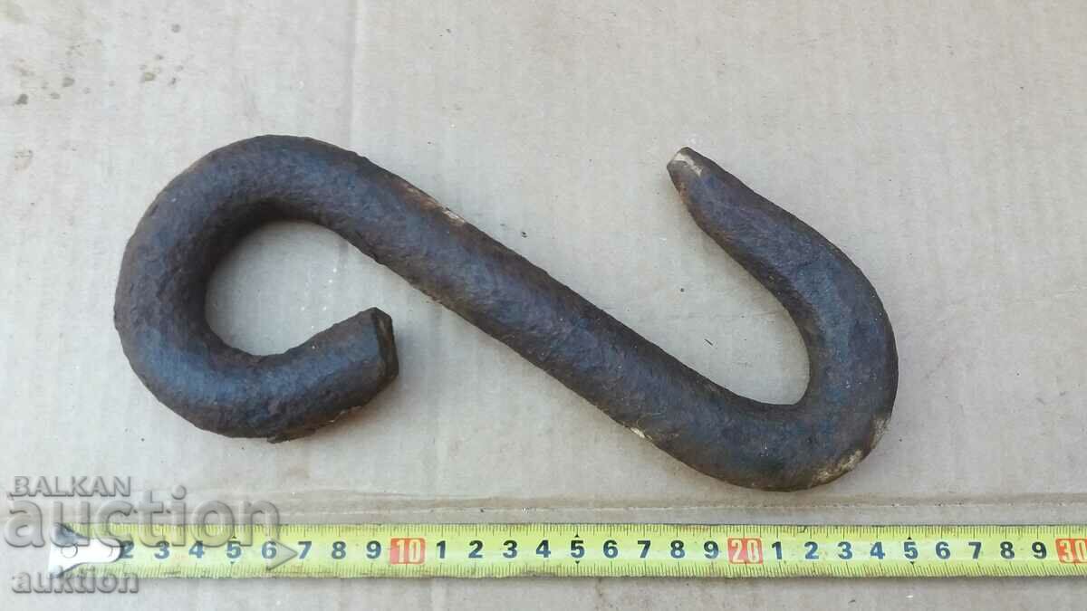 Auction MASSIVE FORGED HOOK, TENGEL - 2 KG. Auction MASSIVE FORGED HOOK, TENGEL - 2 KG.