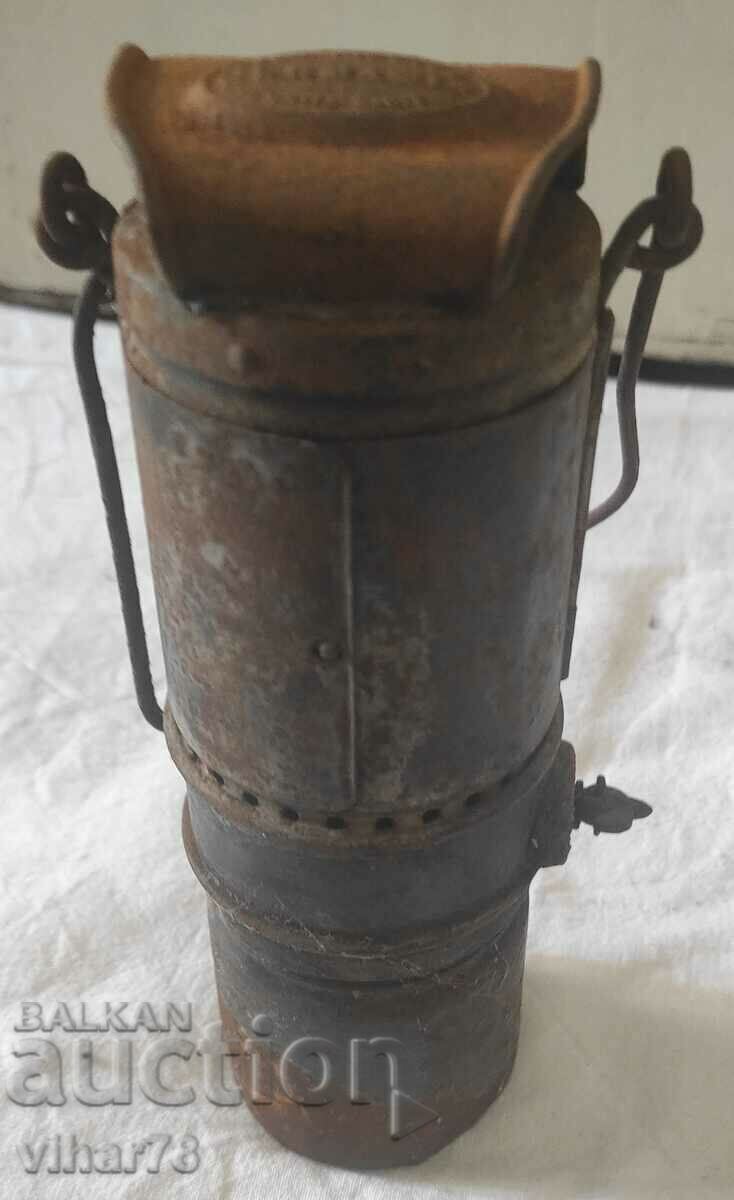 Auction An old miner's lamp Auction An old miner's lamp