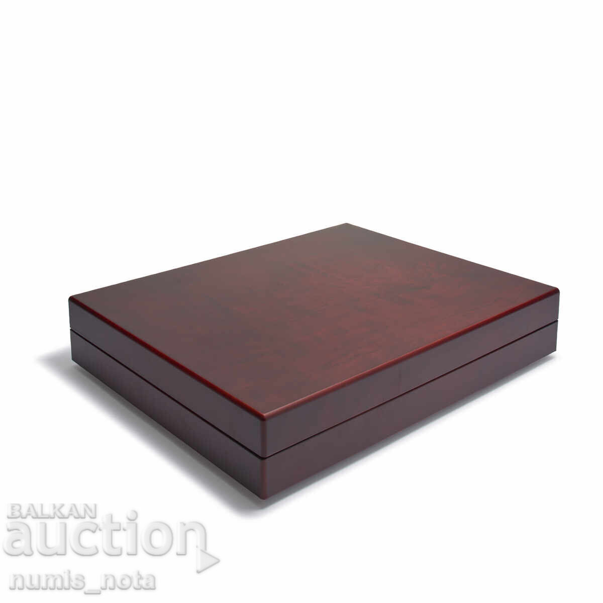 cutie de lux din lemn cu 3 tavi pentru monede - dimensiuni diferite cu preț € 80.00 | 156.47 BGN