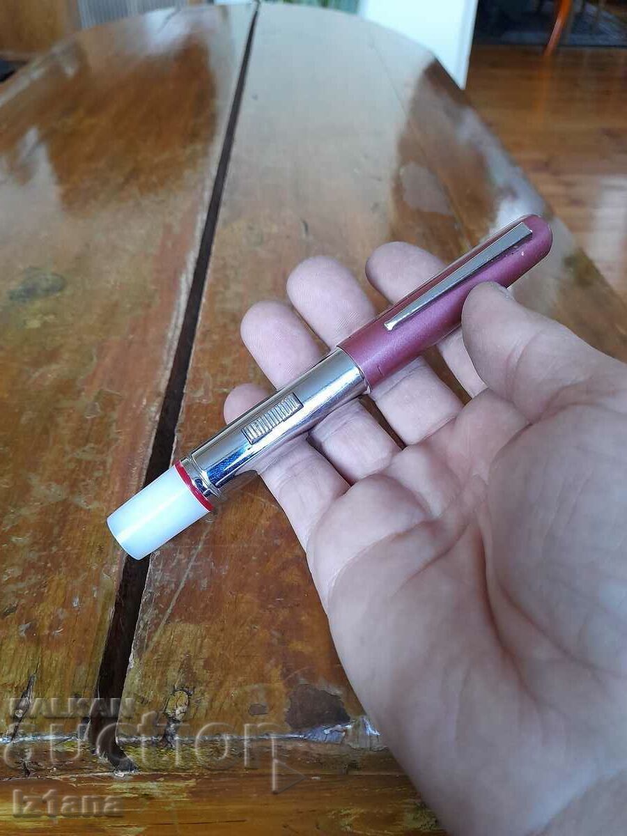 Old flashlight, flashlight with price 17.00 BGN | € 8.69 Old flashlight, flashlight with price 17.00 BGN | € 8.69