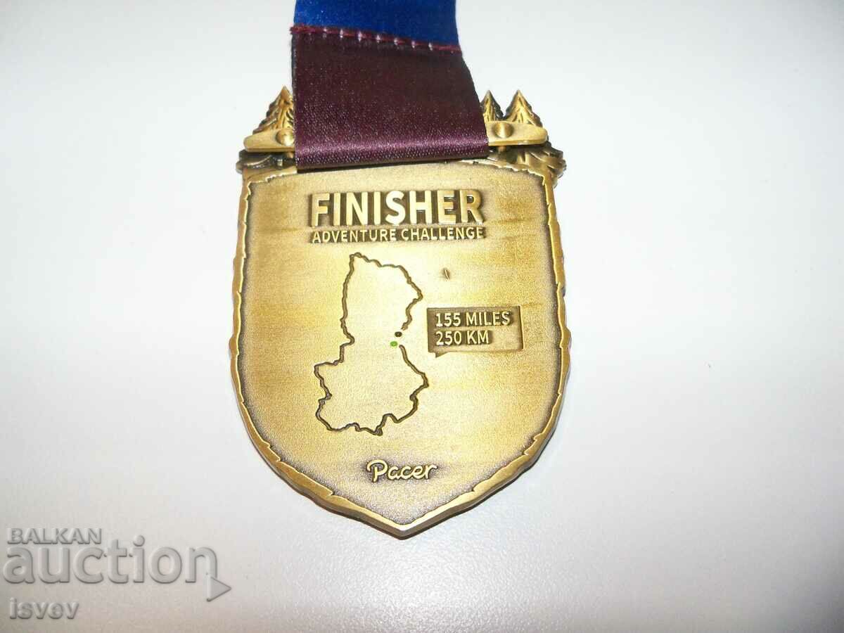 Delivery of Yellowstone collectible Pacer medal in original box Delivery of Yellowstone collectible Pacer medal in original box