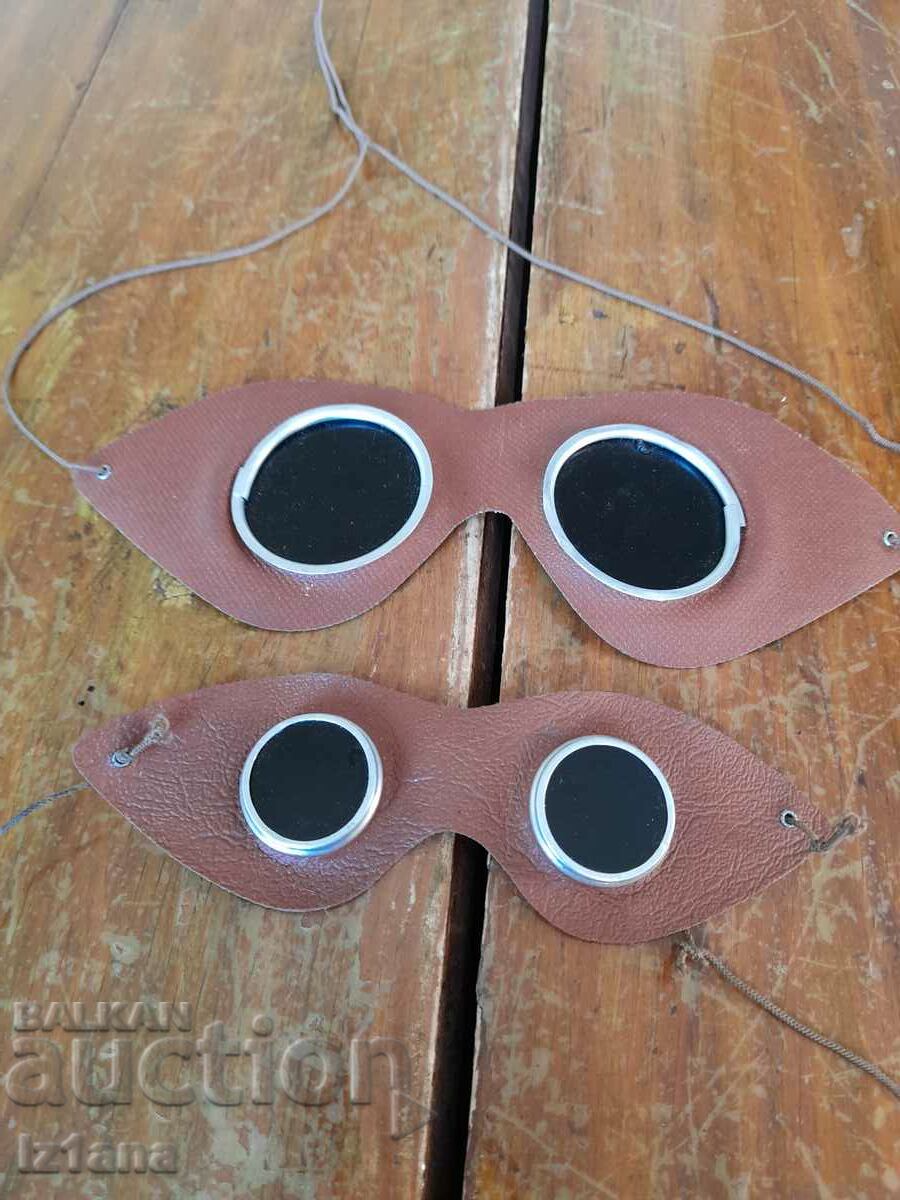 Old safety glasses with price 40.00 BGN | € 20.45