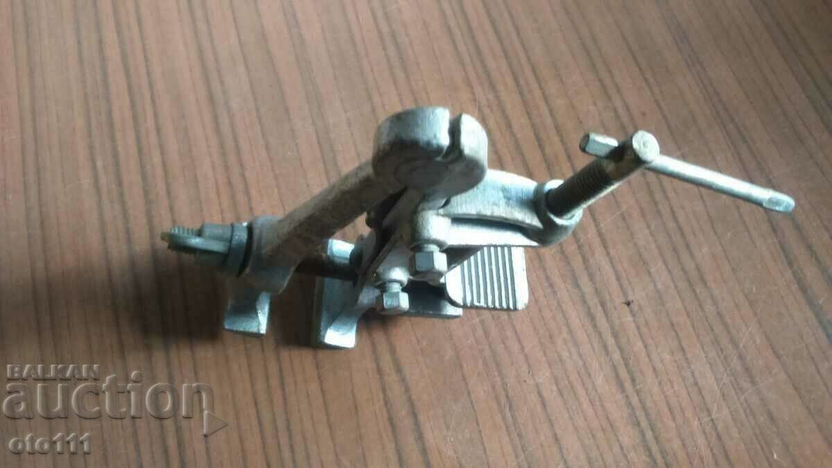 OLD RUSSIAN WATCHMAKING VISE - 5 OLD RUSSIAN WATCHMAKING VISE - 5