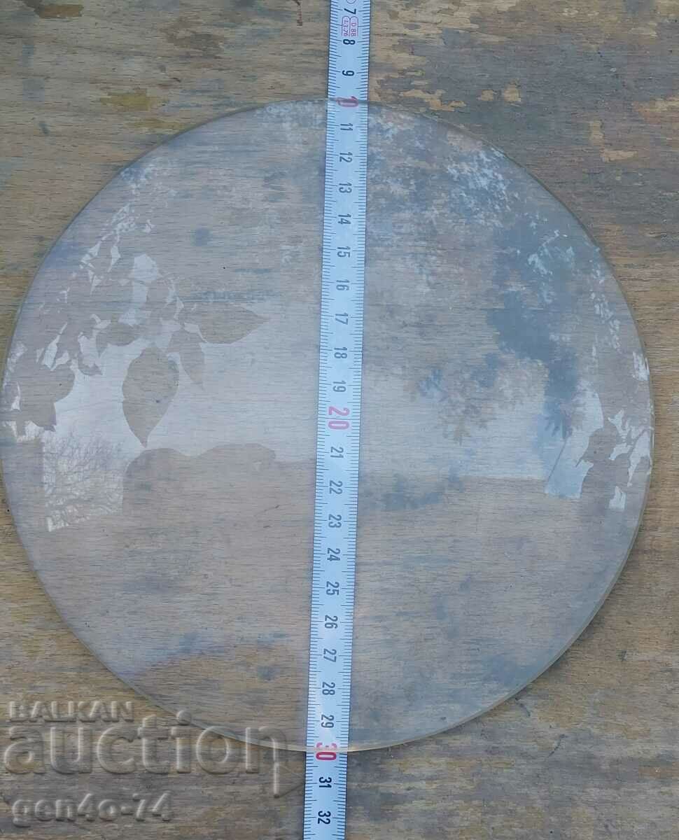 Magnifying glass from a stage spotlight - 5 Magnifying glass from a stage spotlight - 5