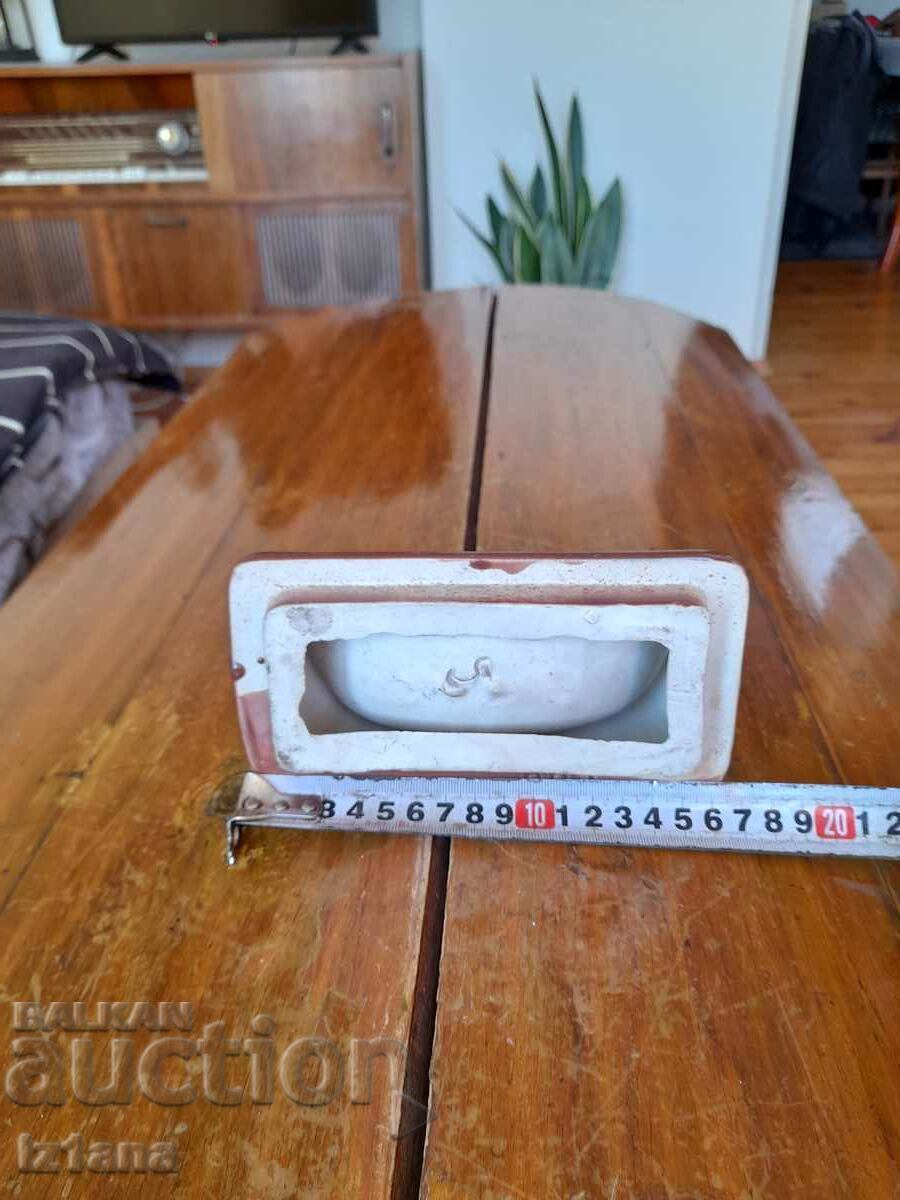 Auction Old earthenware soap dish Auction Old earthenware soap dish