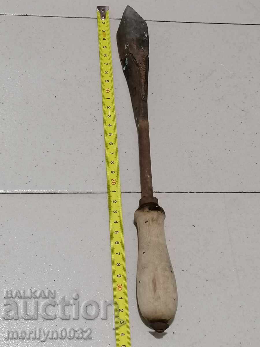 Auction An old soldering iron from the beginning of the 20th century Auction An old soldering iron from the beginning of the 20th century