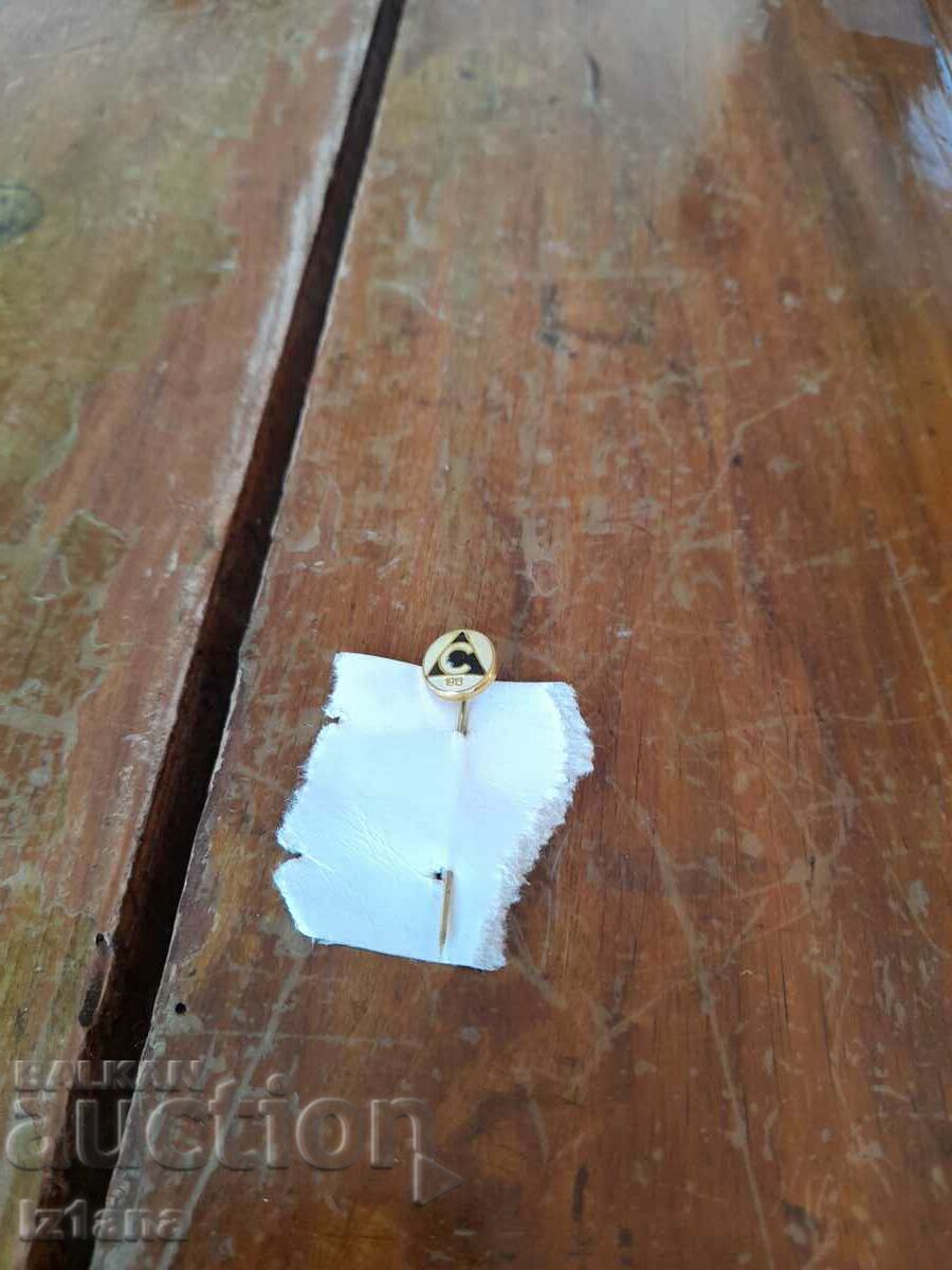 Old Slavia badge Old Slavia badge