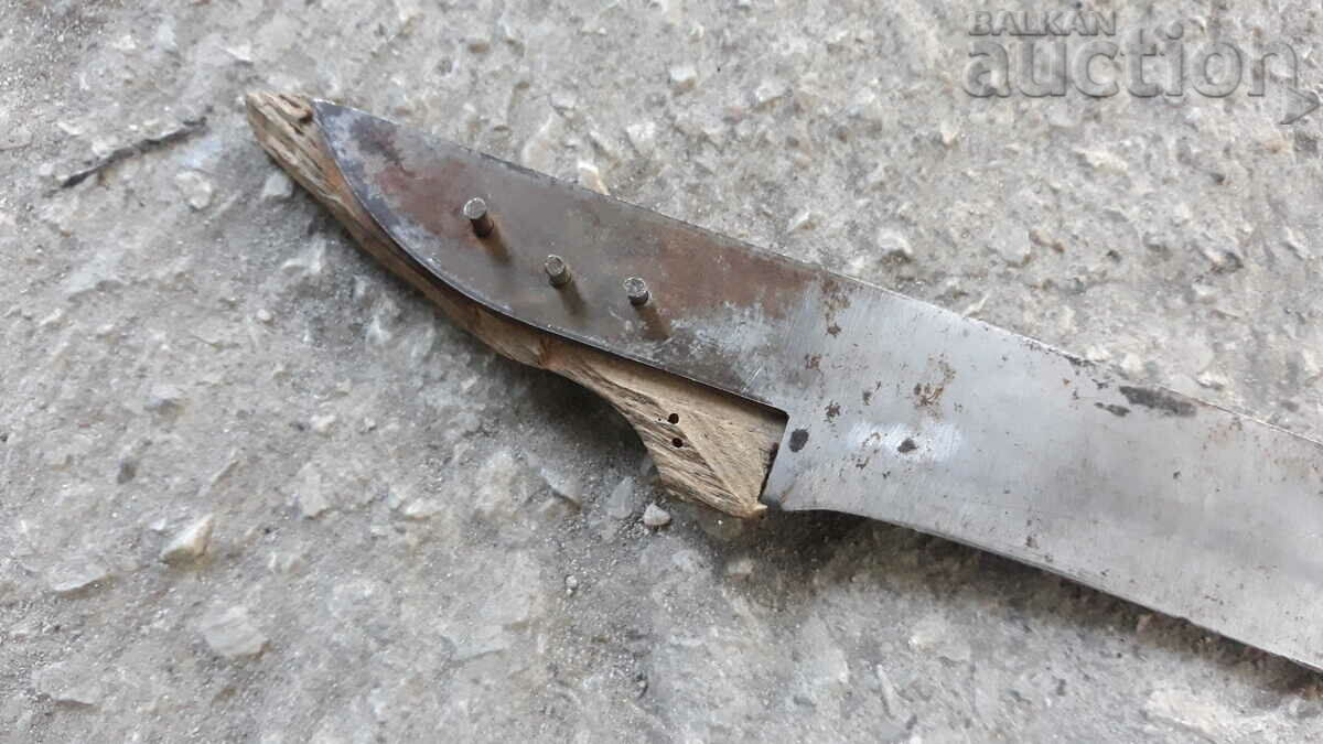 antique knife blade wound social primitive with price 21.00 BGN | € 10.74 antique knife blade wound social primitive with price 21.00 BGN | € 10.74