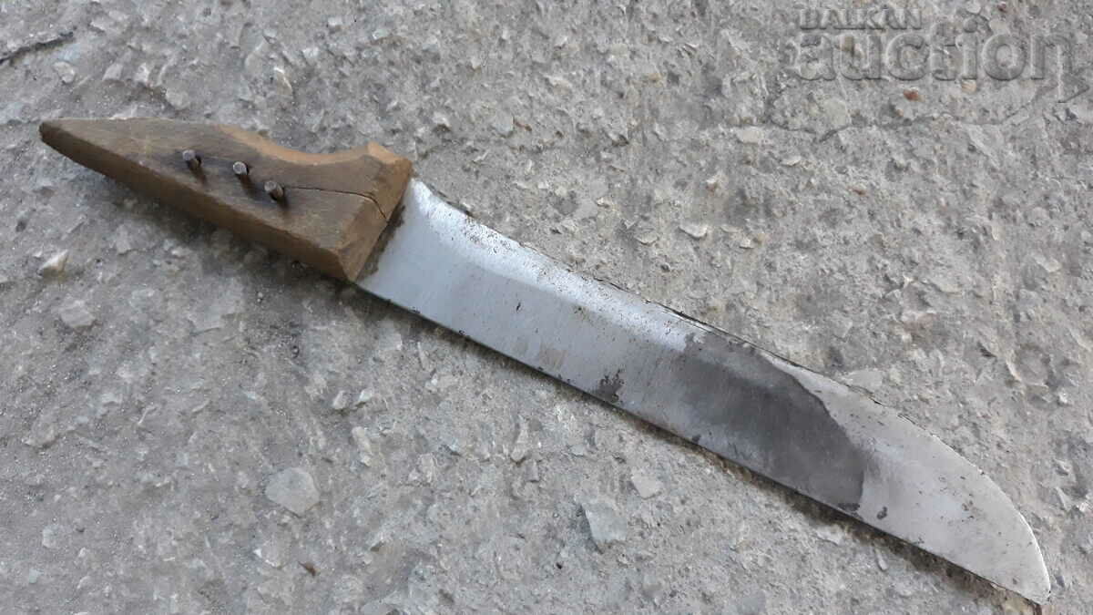 Delivery of antique knife blade wound social primitive Delivery of antique knife blade wound social primitive