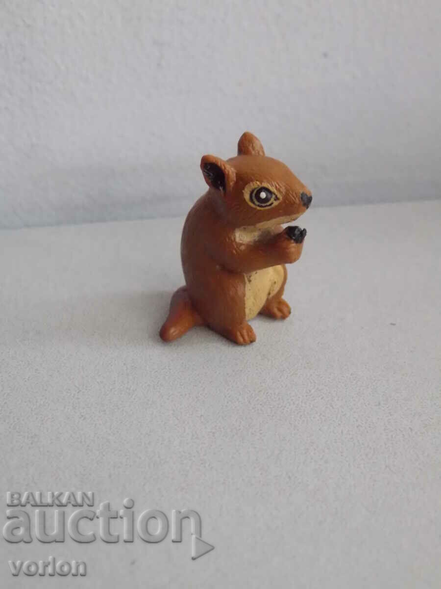 Σχήμα, ζώα: σκίουρος - Topps 1996.