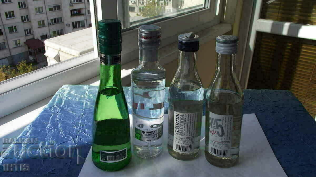 Delivery of BEVERAGES Bottles - 4 pcs. with alcohol 0.200 ml.-collection Delivery of BEVERAGES Bottles - 4 pcs. with alcohol 0.200 ml.-collection