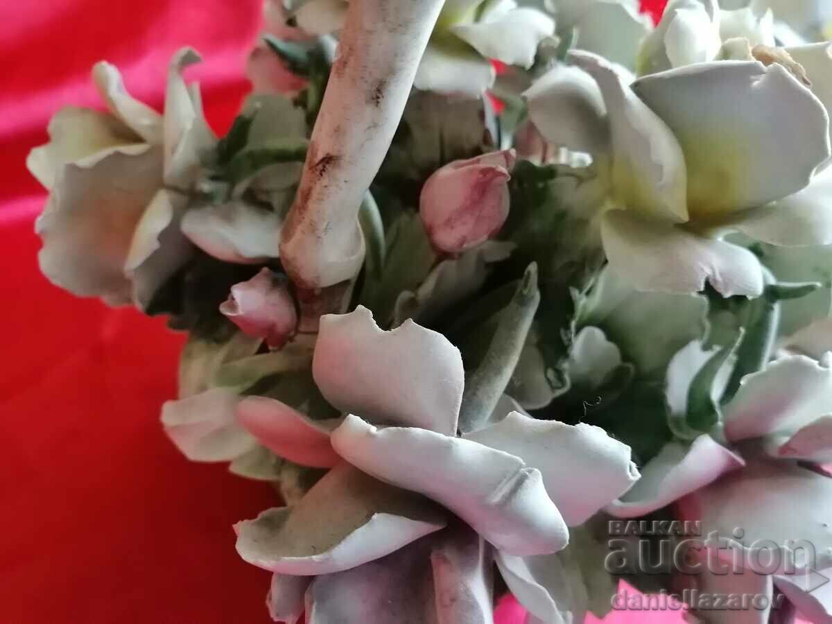Auction CAPODIMONTE Old Porcelain Basket with Flowers, Marked Auction CAPODIMONTE Old Porcelain Basket with Flowers, Marked