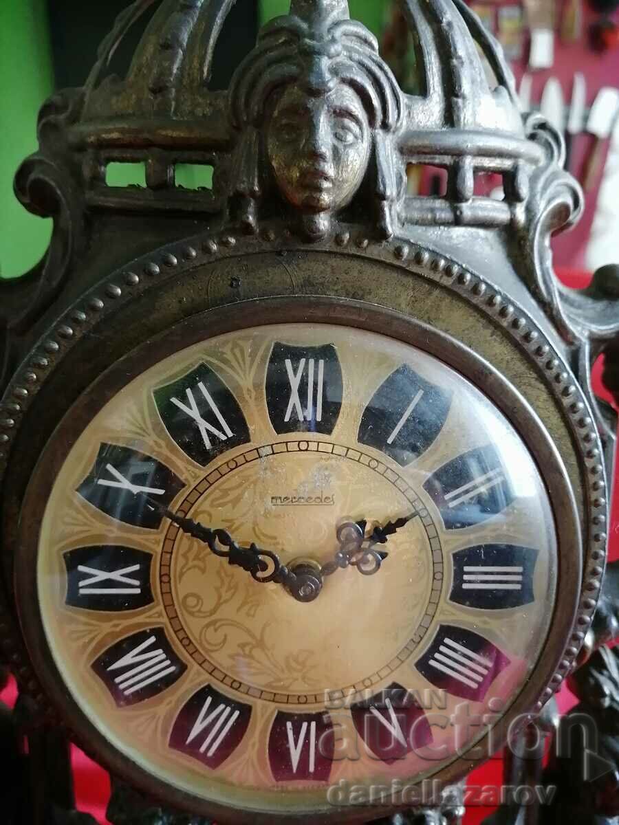 Livrarea Vechi Ceas Baroc De Masă Mercedes Livrarea Vechi Ceas Baroc De Masă Mercedes