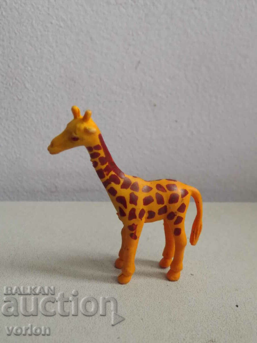 Figure, animals: giraffe.